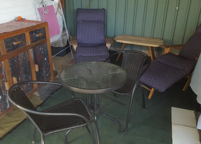 Tropical Coast Retreat - Pet Friendly - Adult Only