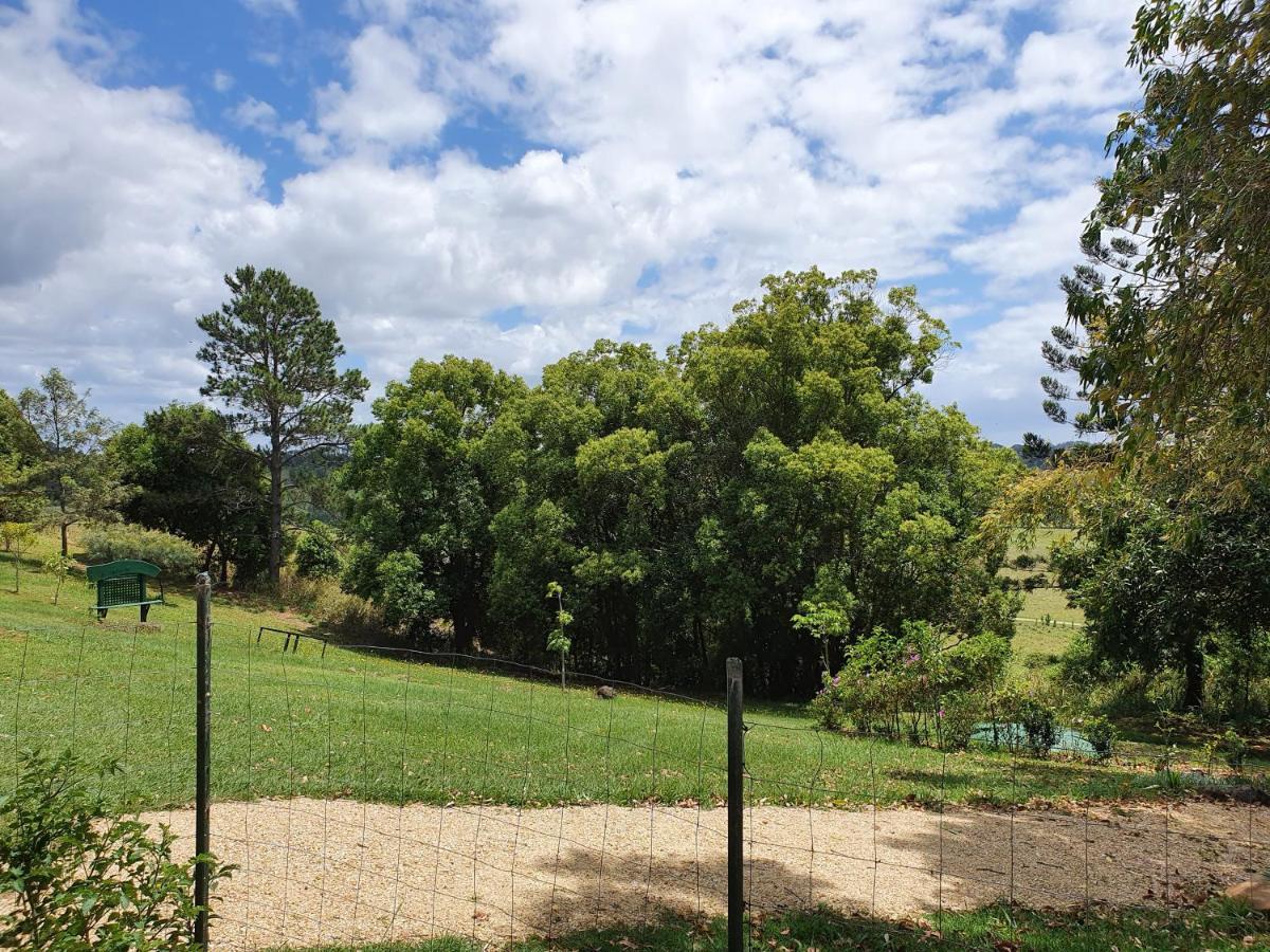 Country house Tropical Coast Retreat - Pet Friendly - Adult Only