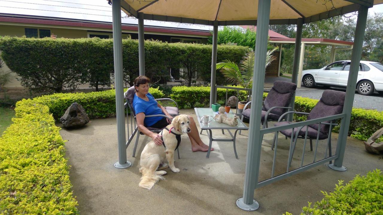 Tropical Coast Retreat - Pet Friendly - Adult Only Country house