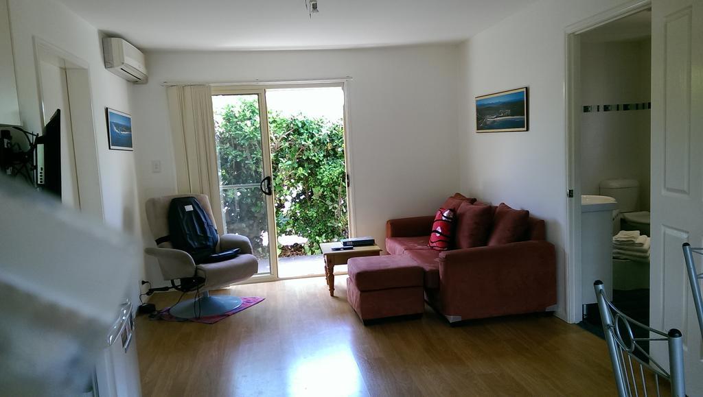 Tropical Coast Retreat - Pet Friendly - Adult Only Country house Kingscliff